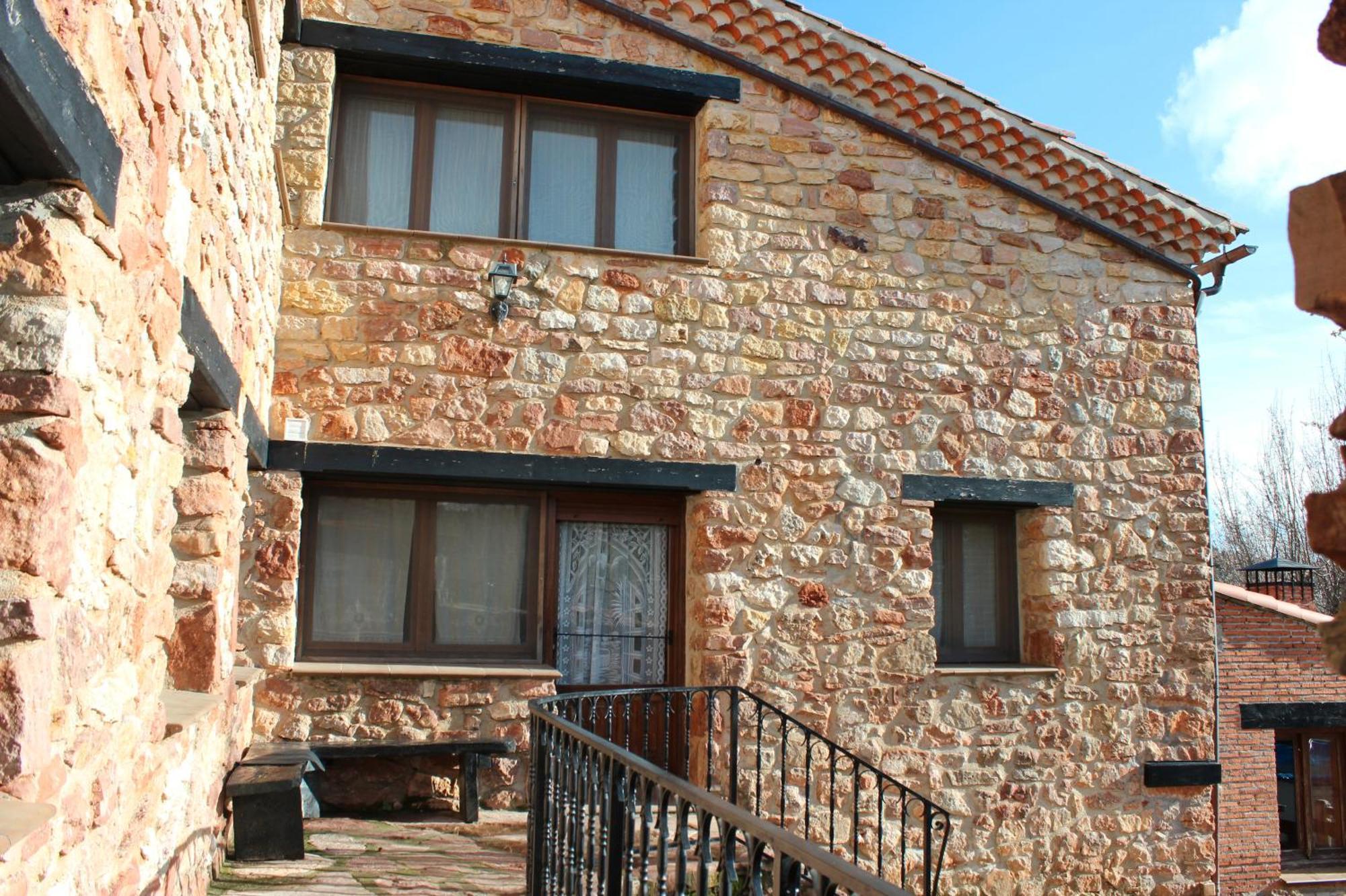 La Chimenea De Soria I Y I I Guest House Espeja de San Marcelino Luaran gambar