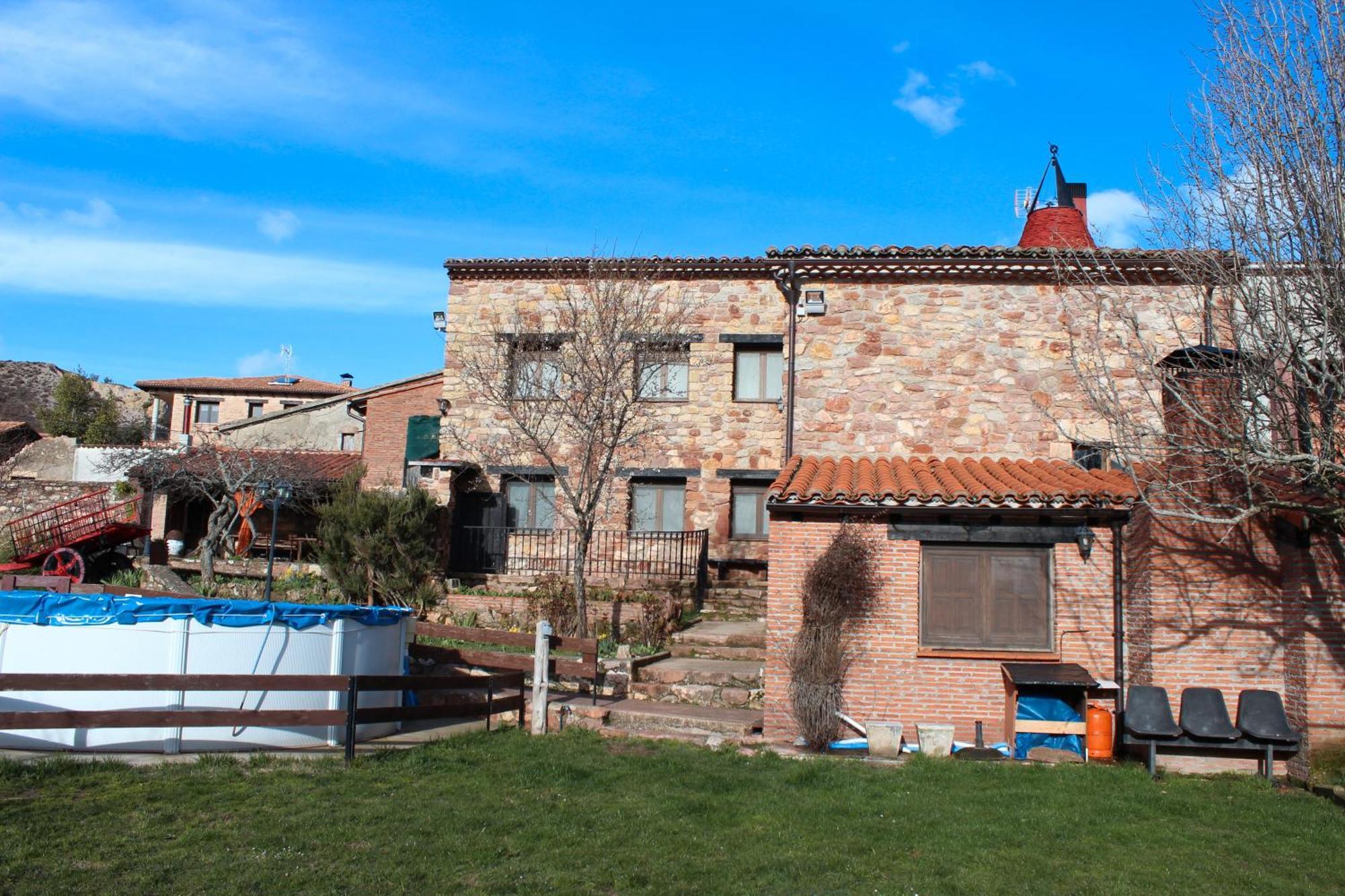 La Chimenea De Soria I Y I I Guest House Espeja de San Marcelino Luaran gambar