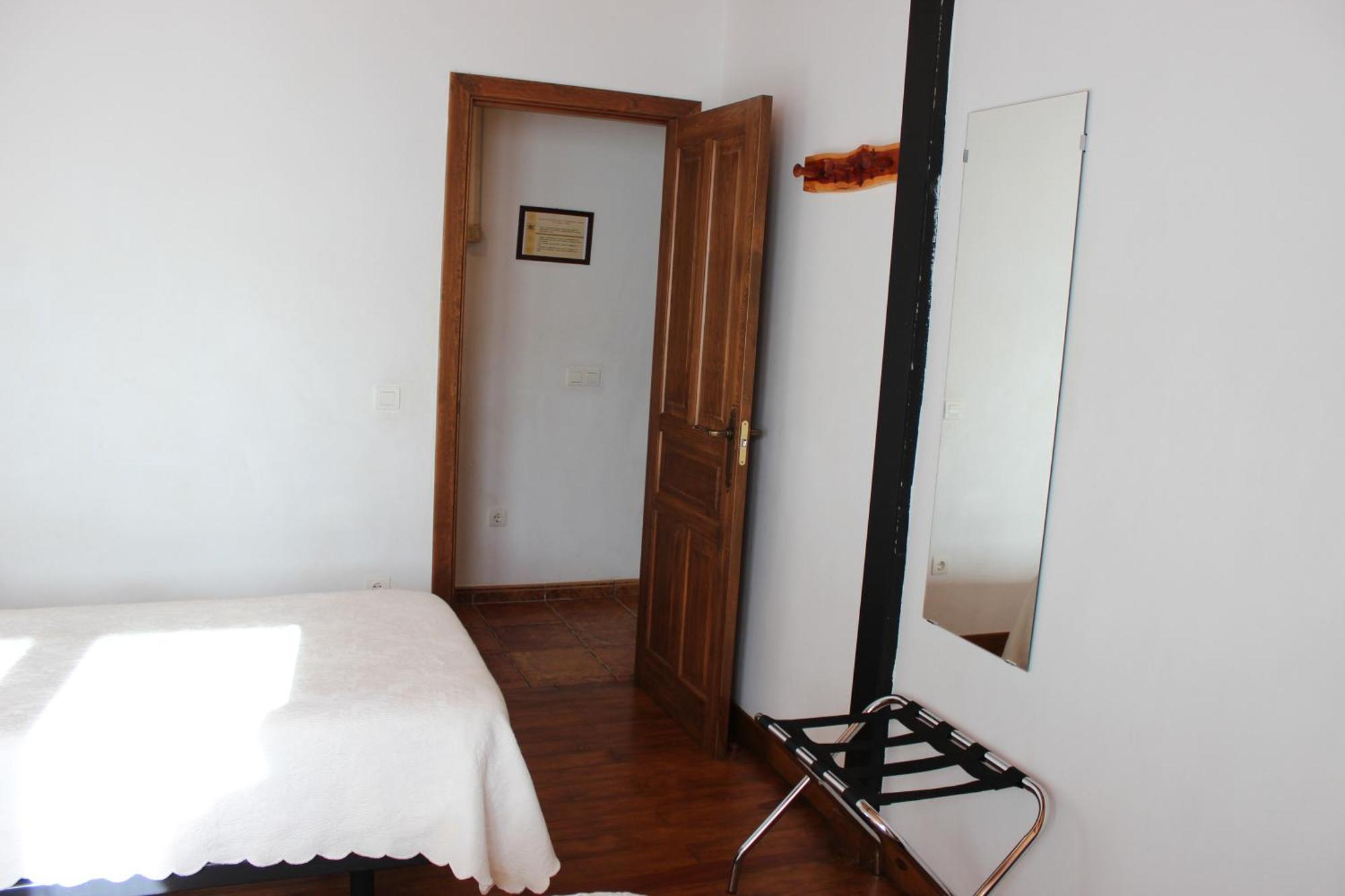 La Chimenea De Soria I Y I I Guest House Espeja de San Marcelino Luaran gambar