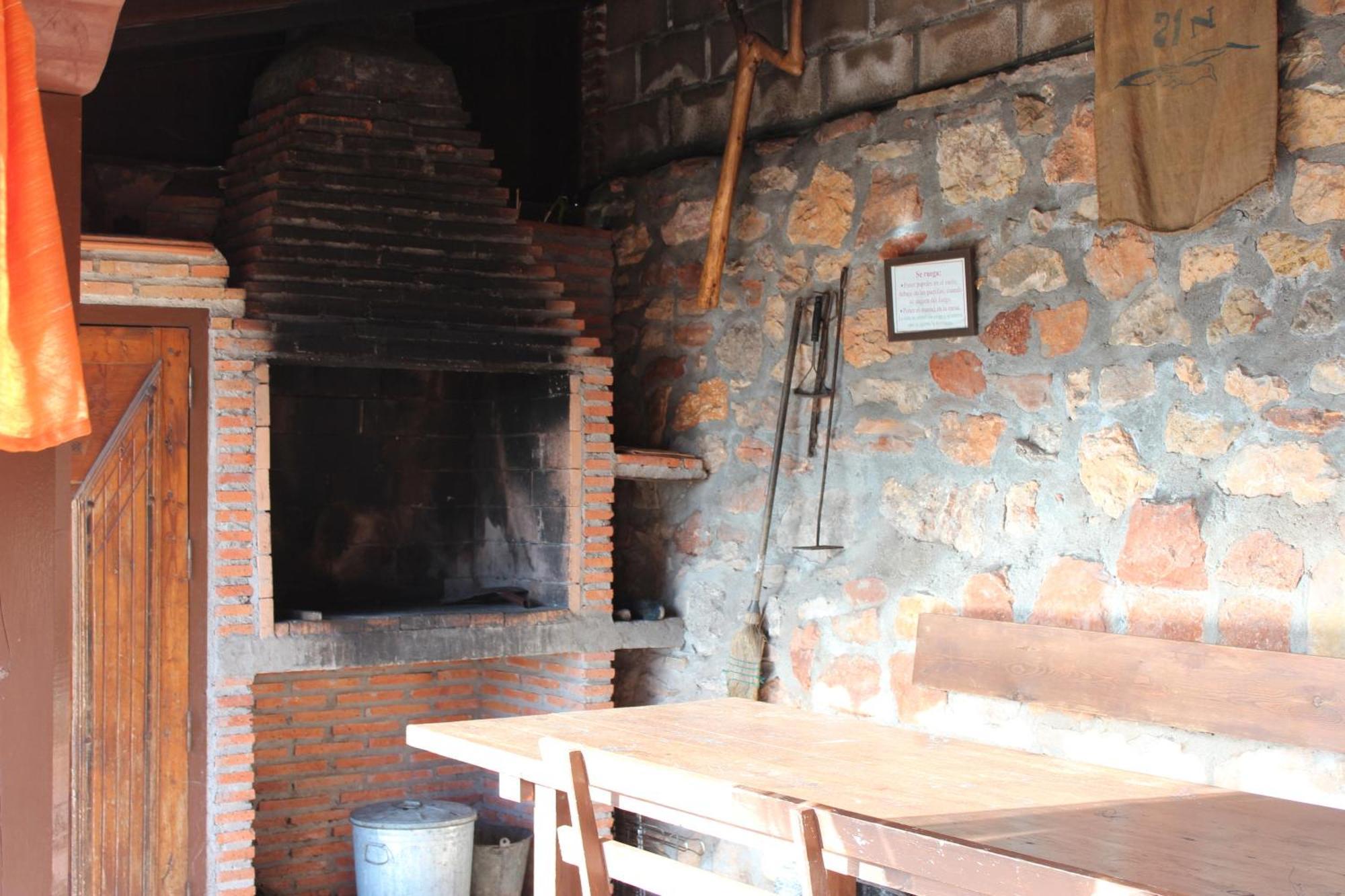 La Chimenea De Soria I Y I I Guest House Espeja de San Marcelino Luaran gambar