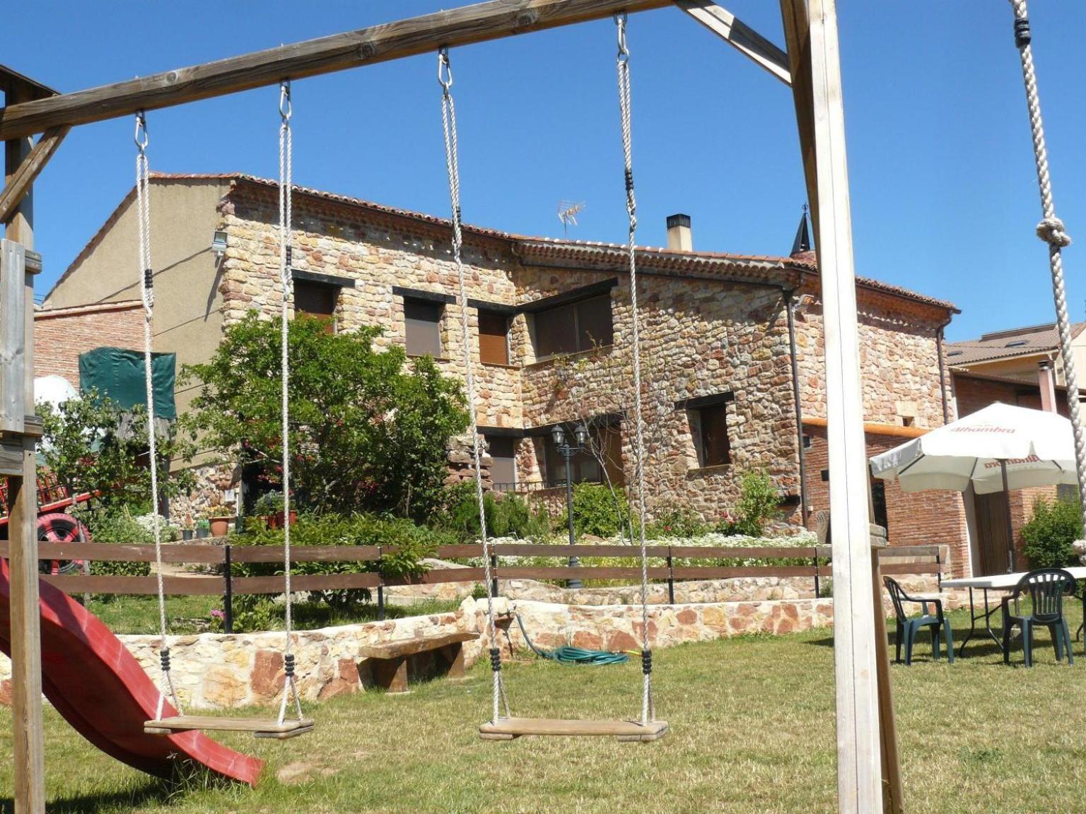 La Chimenea De Soria I Y I I Guest House Espeja de San Marcelino Luaran gambar